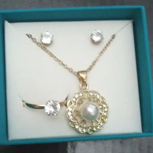 artificial jewellery set with ring