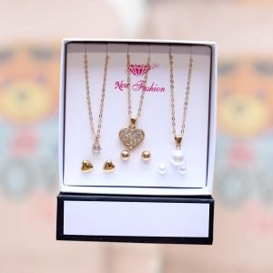 funky gold plated pendant set