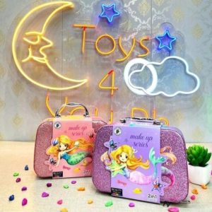 girl's plastic toy makeup kit
