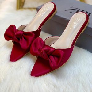 stylish women's casual flats available in 6 sizes